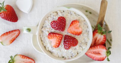 Gesund Ernährung - Joghurt mit Erdbeeren